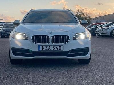 Begagnad BMW 530 259 HK (190 kW) 2013 Vit Kombi