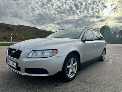 begagnad Volvo V70 2.0D NYBES