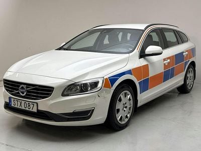 Vit Begagnad 2018 Volvo V60 Momentum Kombi | 149 000 kr (Superpris)