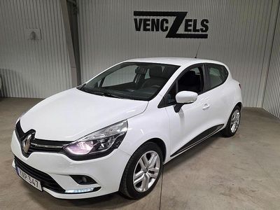 Vit Begagnad 2017 Renault Clio IV Zen Halvkombi | 94 000 kr (Marknadspris)