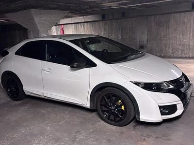 Perla vit Begagnad 2016 Honda Civic Sport | 110 000 kr (Marknadspris)