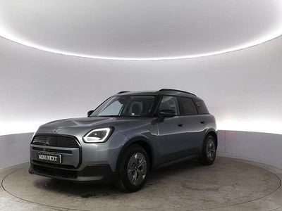 Begagnad Mini Countryman 152 kW (207 HK) 2024 Grön SUV