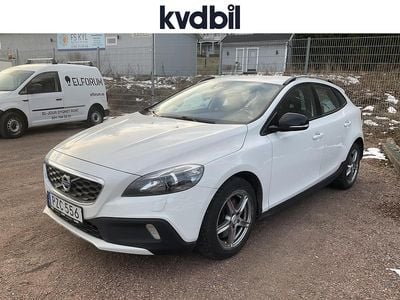 Begagnad Volvo V40 CC 2016 Vit Kombi