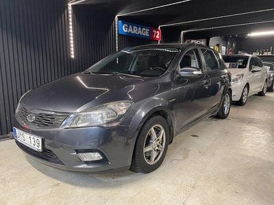 Grå Begagnad 2009 Kia Ceed EX Halvkombi | 34 899 kr (Bra pris)