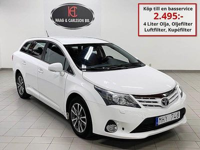Vit Begagnad 2012 Toyota Avensis Kombi | 75 000 kr