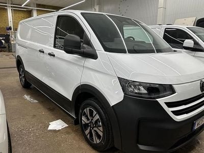Vit Ny 2025 VW Transporter Van | 589 900 kr