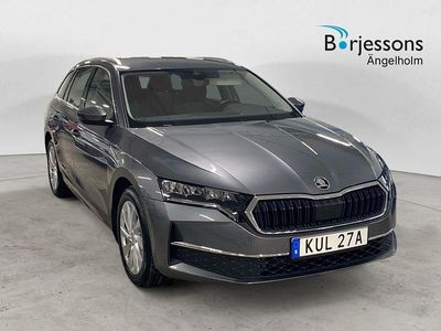 Grå Begagnad 2024 Skoda Octavia Kombi | 279 000 kr (Bra pris)
