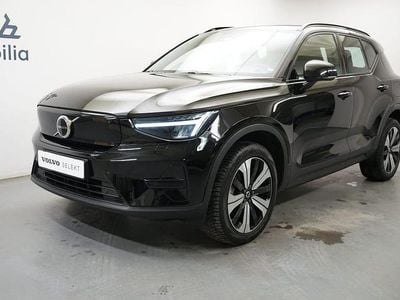 Svart Begagnad 2022 Volvo XC40 Core SUV | 309 900 kr