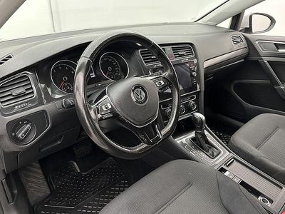 Begagnad VW Golf VII 110 HK (80 kW) 2018 Vit