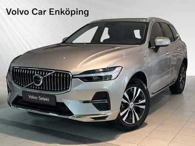 Ljusgrå (grå) Begagnad 2023 Volvo XC60 Core SUV | 449 900 kr (Superpris)