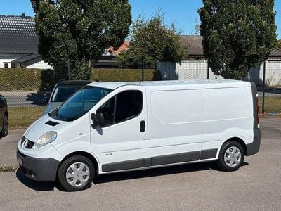 Vit Begagnad 2013 Renault Trafic Minibuss | 78 998 kr (Lite dyr)