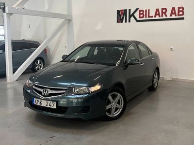 begagnad Honda Accord 2.0 i-VTEC Automat 155hk/ Dragkrok/