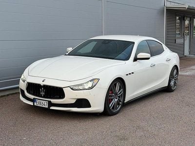 Vit Begagnad 2016 Maserati Ghibli Sedan | 324 900 kr