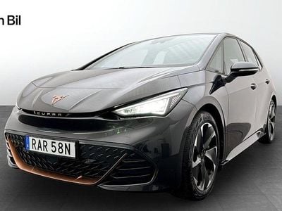Mörkgrå Begagnad 2023 Cupra Born e-Boost Halvkombi | 269 900 kr (Marknadspris)