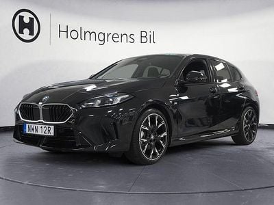 Svart Begagnad 2024 BMW 120 M Sport Halvkombi | 399 800 kr