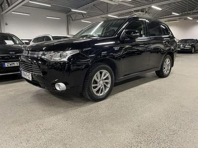 Svart Begagnad 2014 Mitsubishi Outlander SUV | 119 000 kr (Lite dyr)