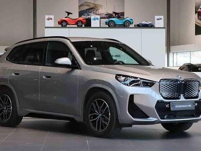 Grå Begagnad 2024 BMW iX1 SUV | 449 000 kr (Bra pris)