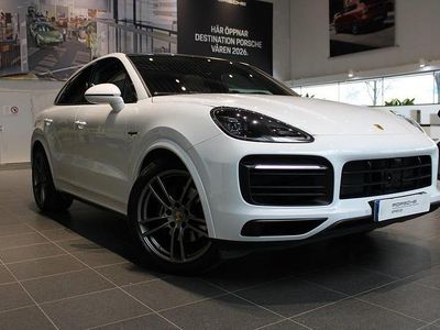 Vit Begagnad 2023 Porsche Cayenne Platinum Edition SUV | 895 000 kr