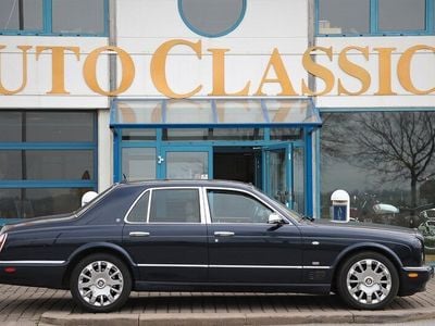 Safirblå Begagnad 2005 Bentley Arnage Mulliner Sedan | 525 000 kr