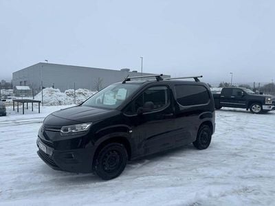 Begagnad Toyota Proace City City 131 HK (96 kW) 2021 Svart Minibuss