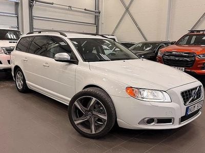 Vit Begagnad 2012 Volvo V70 R-Design Kombi | 229 900 kr