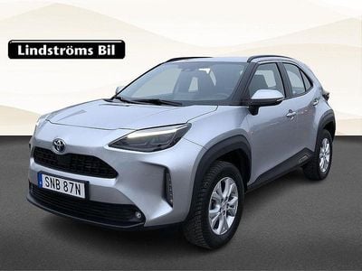 Silver Begagnad 2023 Toyota Yaris Cross Active SUV | 289 000 kr (Lite dyr)