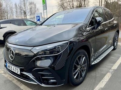 Svart Begagnad 2023 Mercedes EQE500 AMG line SUV | 765 000 kr