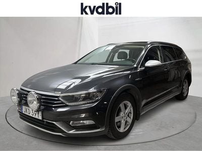 Mörkgrå Begagnad 2019 VW Passat Alltrack Kombi | 215 000 kr (Superpris)