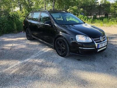 Svart Begagnad 2008 VW Golf V Kombi | 23 000 kr