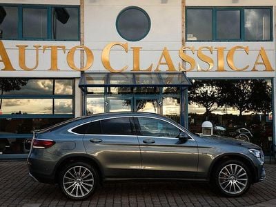 Begagnad Mercedes GLC300e AMG line 306 HK (225 kW) 2021 Grå metallic Sportkupé
