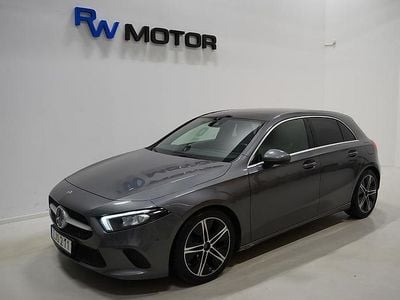 Begagnad Mercedes A180 136 HK (100 kW) 2018 Grå Halvkombi