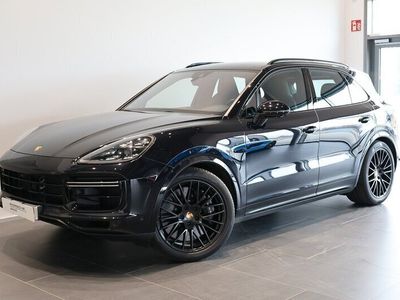 begagnad Porsche Cayenne Turbo S E-Hybrid LED Matrix Bakaxelstyrning