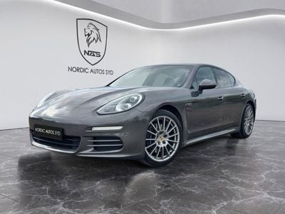 Porsche Panamera 4