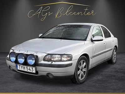 Ljusgrå Begagnad 2003 Volvo S60 Business Edition Sedan | 34 900 kr (Lite dyr)