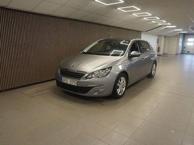 Begagnad Peugeot 308 Active 125 HK (91 kW) 2013 Grå Halvkombi