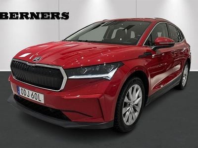 Begagnad Skoda Enyaq iV 194 kW (265 HK) 2023 Röd SUV