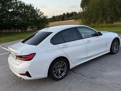 BMW 330e
