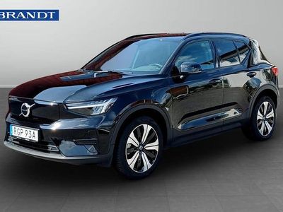 Svart Begagnad 2023 Volvo XC40 Core SUV | 349 900 kr