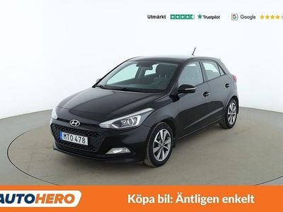 Svart Begagnad 2015 Hyundai i20 Halvkombi | 90 000 kr (Marknadspris)