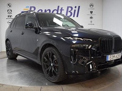 Svart Begagnad 2024 BMW X7 M Sport SUV | 1 039 500 kr (Marknadspris)