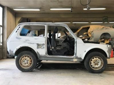 Begagnad Lada niva 82 HK (60 kW) 2005 SUV