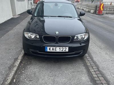 begagnad BMW 118 i 5-dörrars Advantage, Comfort Euro 5