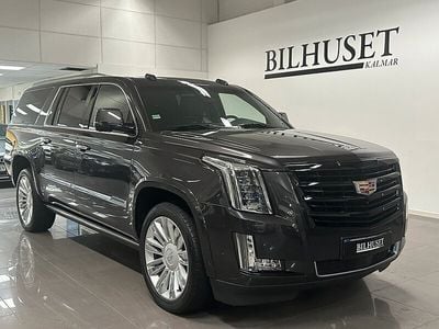 Begagnad Cadillac Escalade 426 HK (313 kW) 2017 Grå SUV