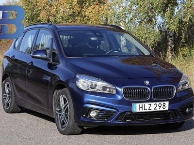 Begagnad BMW 225 Active Tourer Sport Line 136 HK (100 kW) 2017 Blå Minibuss