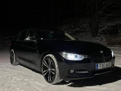 Svart Begagnad 2015 BMW 320 Kombi | 119 900 kr (Marknadspris)