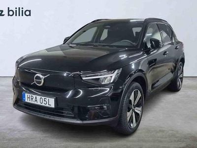 Svart Begagnad 2023 Volvo XC40 SUV | 324 000 kr