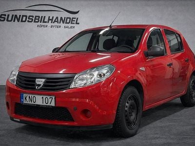 Röd Begagnad 2009 Dacia Sandero Halvkombi | 24 900 kr (Bra pris)