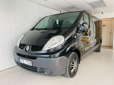 begagnad Renault Trafic Skåpbil 2.9t 2.0 dCi 114hk 3 sits Drag D-Värm