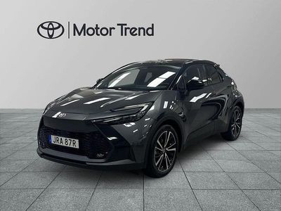 Grå Begagnad 2025 Toyota C-HR Executive SUV | 389 900 kr (Dyr)