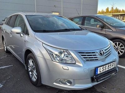 Silver Begagnad 2011 Toyota Avensis Business Edition Kombi | 54 900 kr (Bra pris)